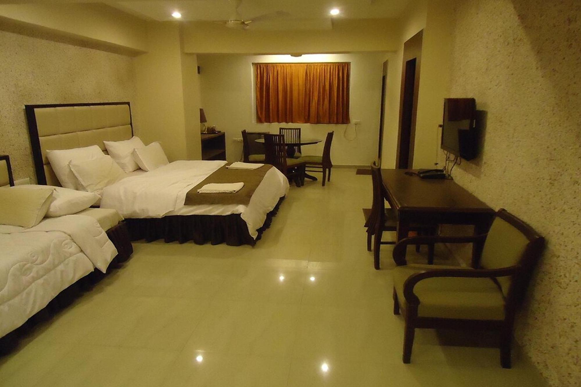 Hotel Maan Residency Satellite Road Ahmedabad Exterior photo